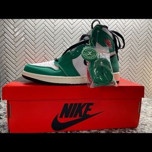 Air Jordan Lucky Green 🍀 1s